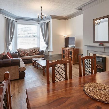 Host & Stay - Groveside Apartment Солтбърн-бай-дъ-Сий Екстериор снимка