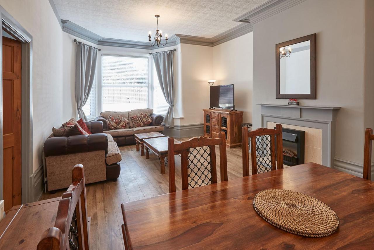 Host & Stay - Groveside Apartment Солтбърн-бай-дъ-Сий Екстериор снимка